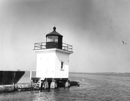 Cape Vincent Light