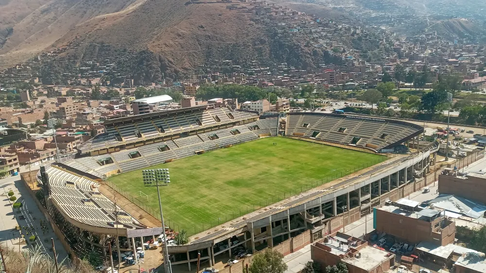 Estadio Heraclio Tapia