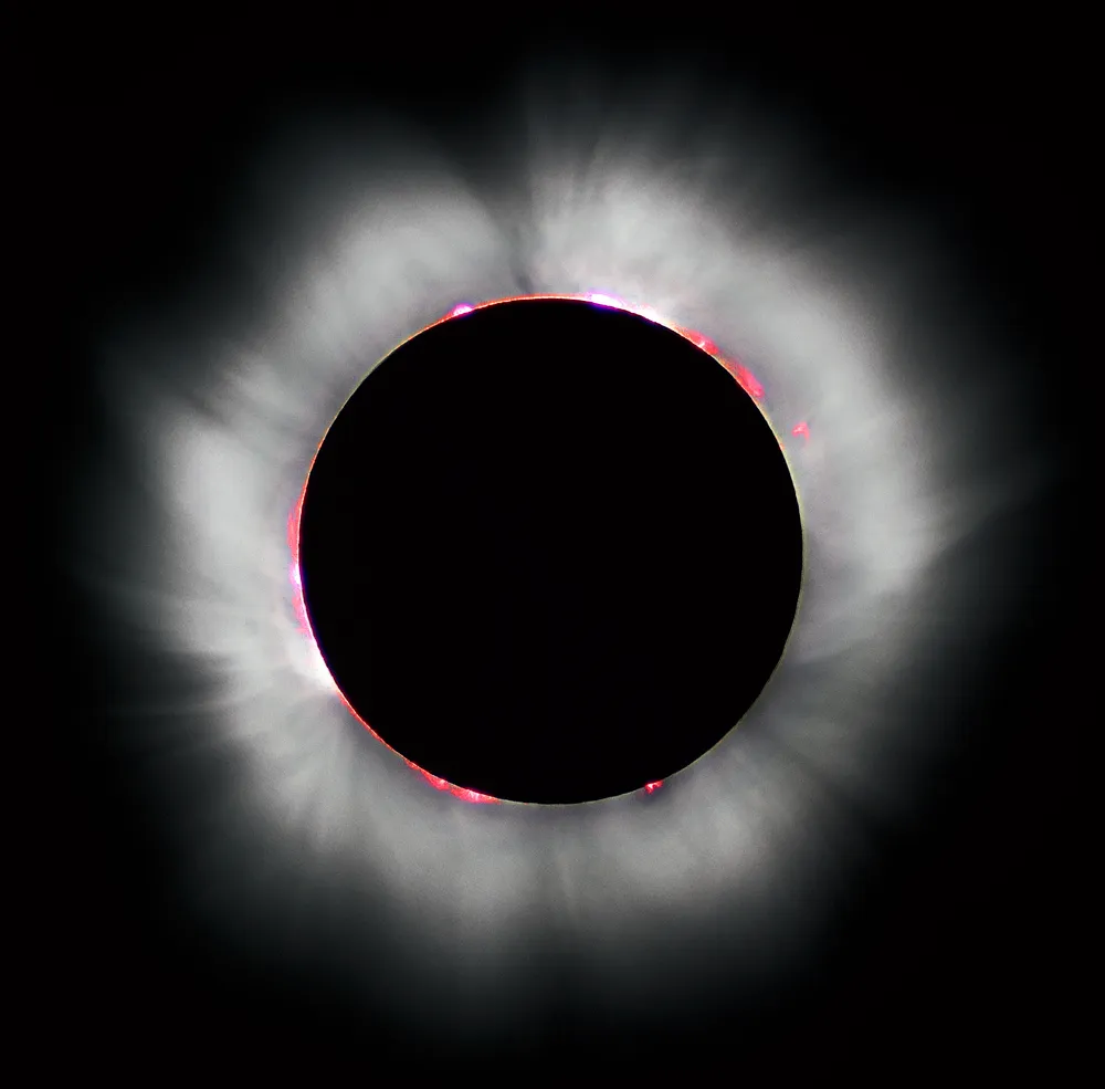 Rare Total Solar Eclipse Stuns Spectators in Greenland, Iceland, and Spain