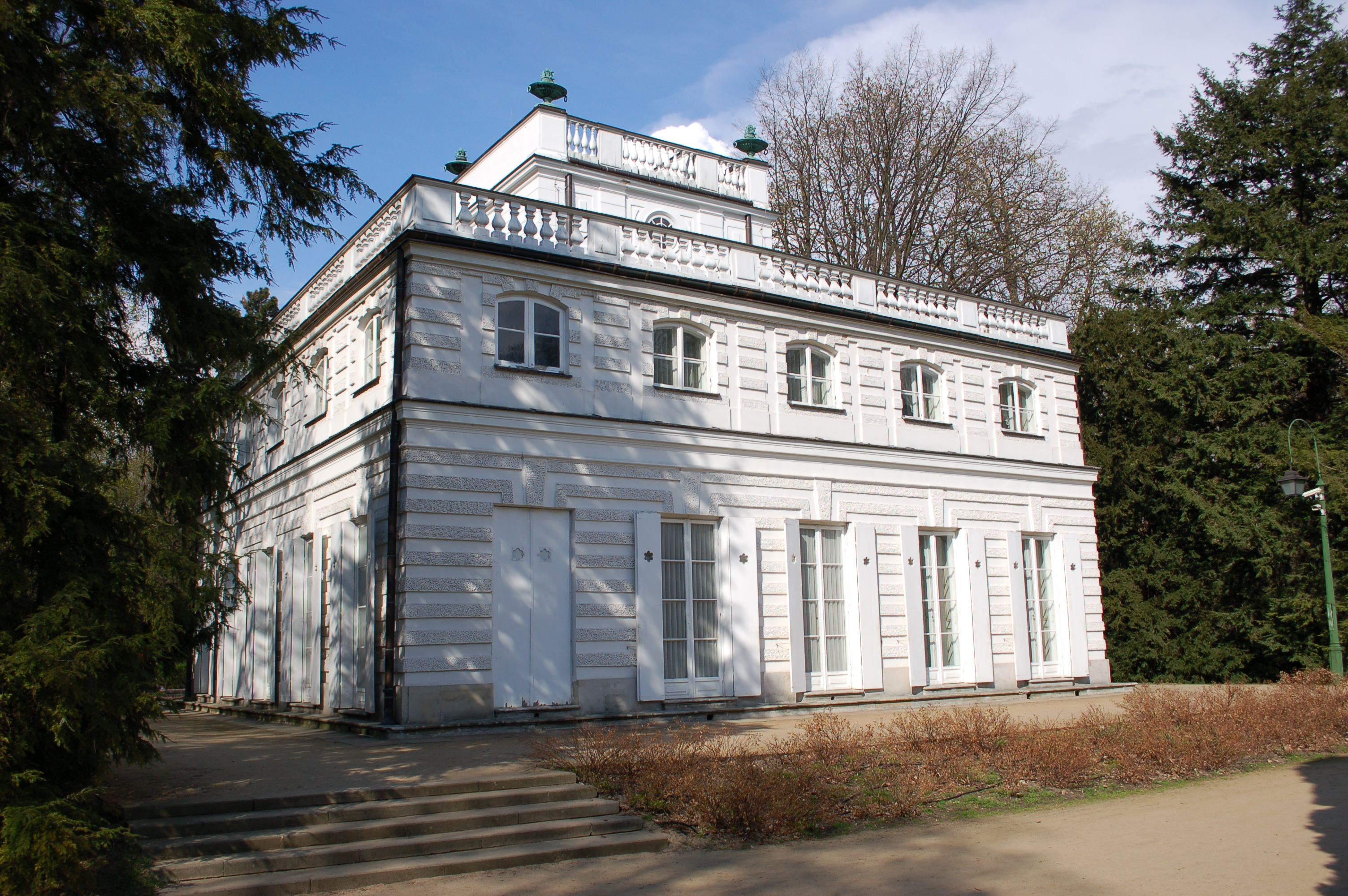 White House in Łazienki