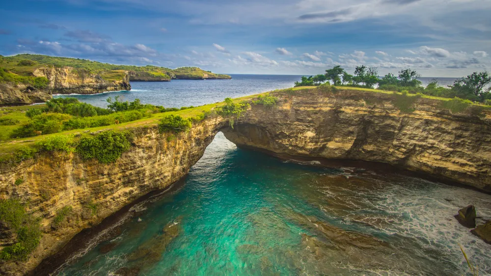 Nusapenida Island