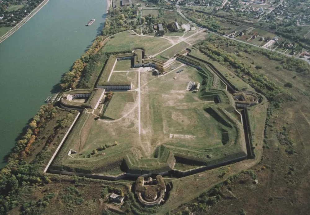 Fort Monostor