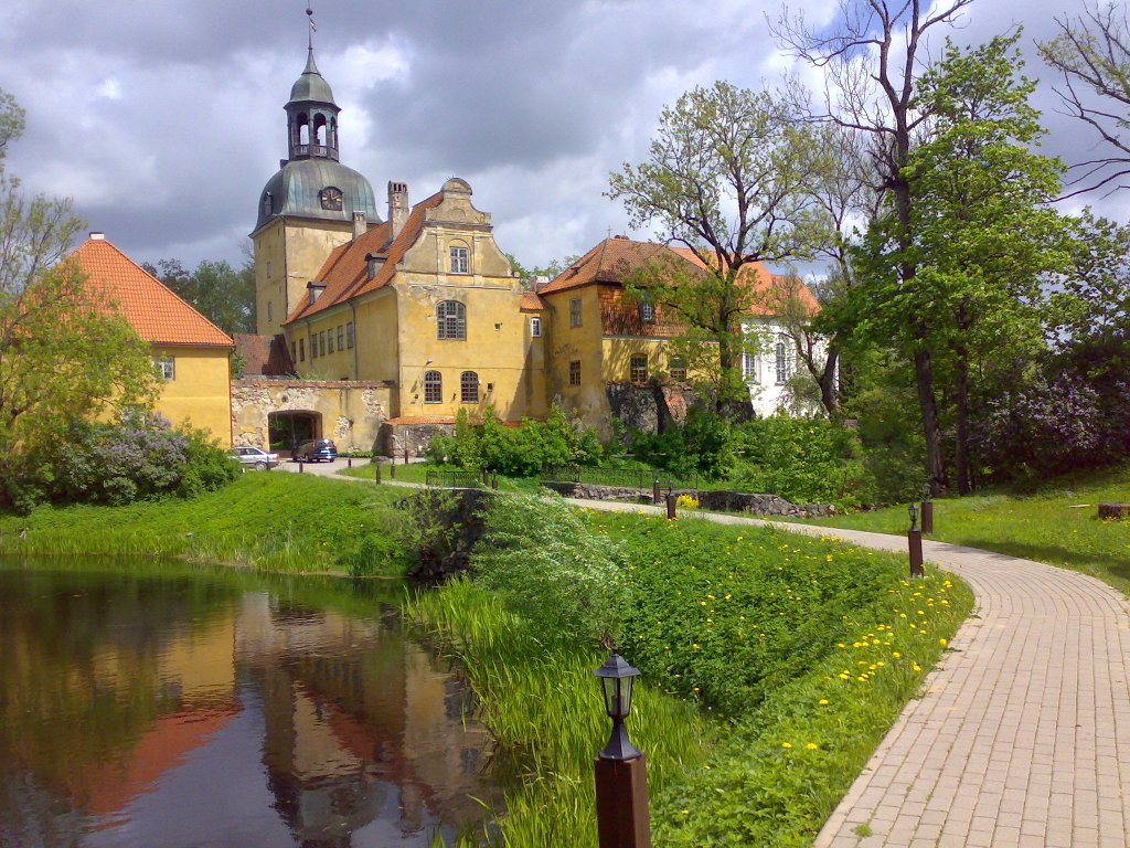 Lielstraupe Castle