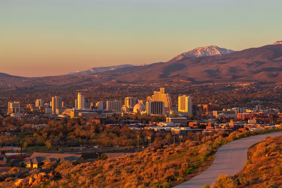 Hawk Fire Burns 20 Square Miles, Evacuates 150 Residents Near Reno