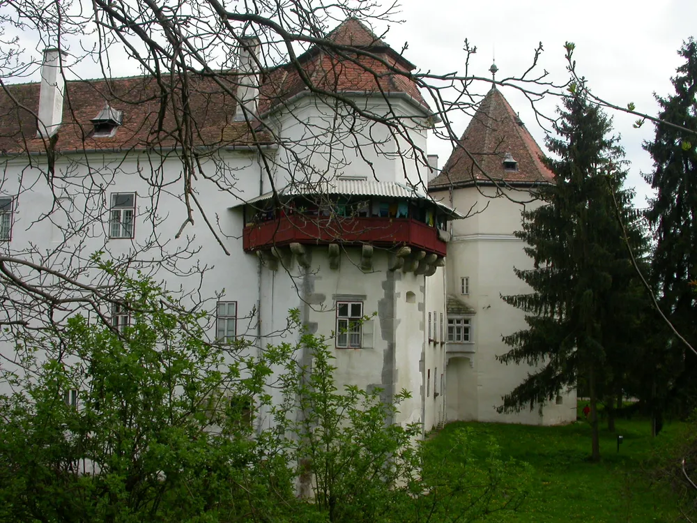 Kemény Castle in Brâncovenești, Mureș