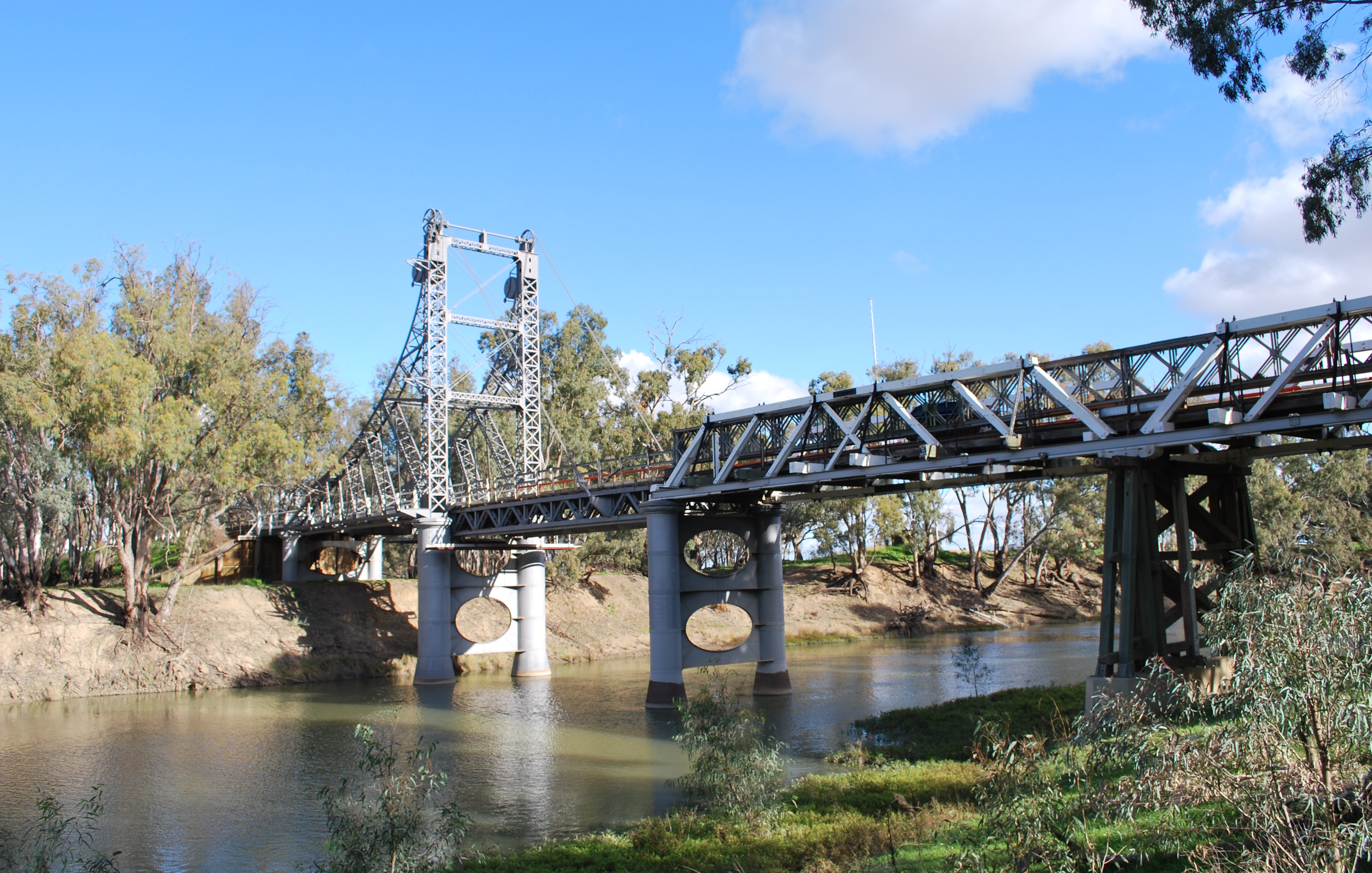 Carrathool Bridge over Murrumbidgee River
