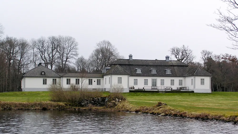 Rössjöholm Castle