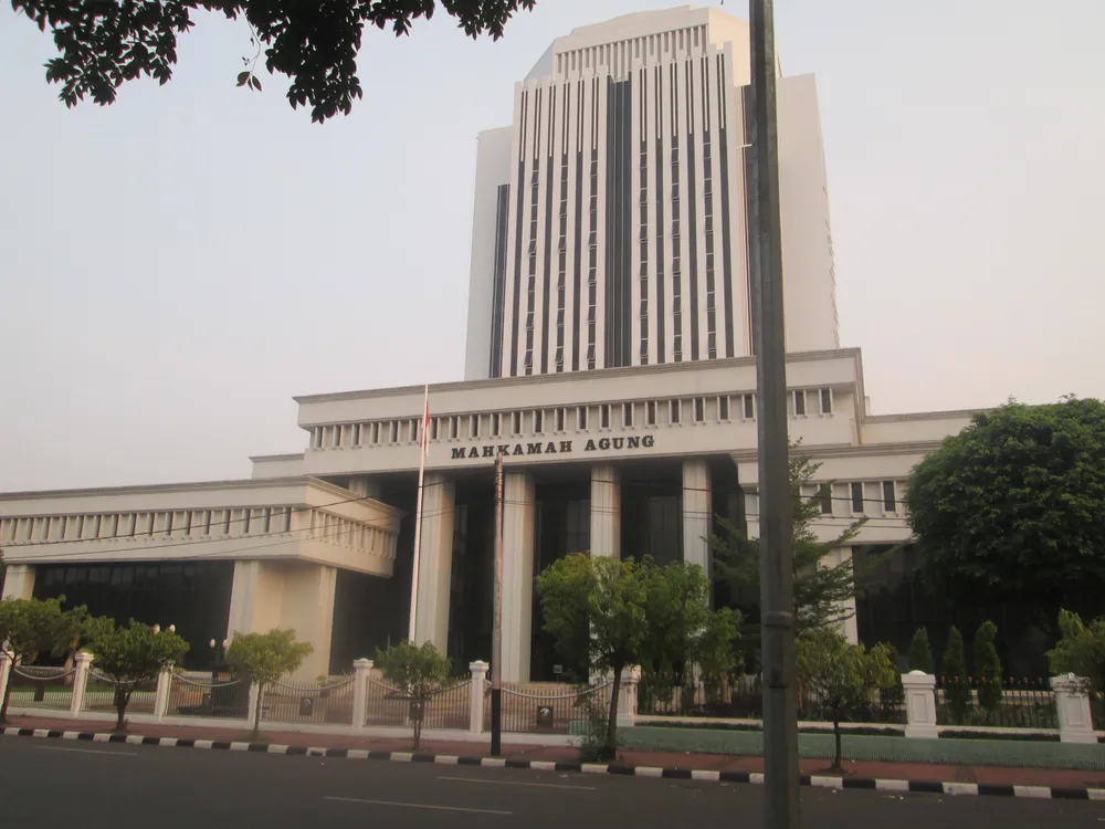 Jakarta Court Reduces Former Minister Nadiem Makarim's Prison Term and Fine