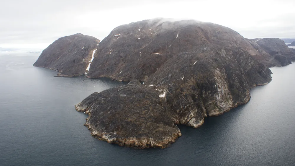 Kingittorsuaq Island