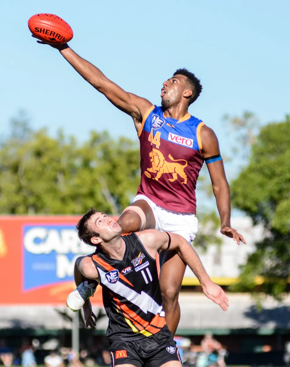 AFL to cap contact training minutes, ban back‑to‑back hits from 2027