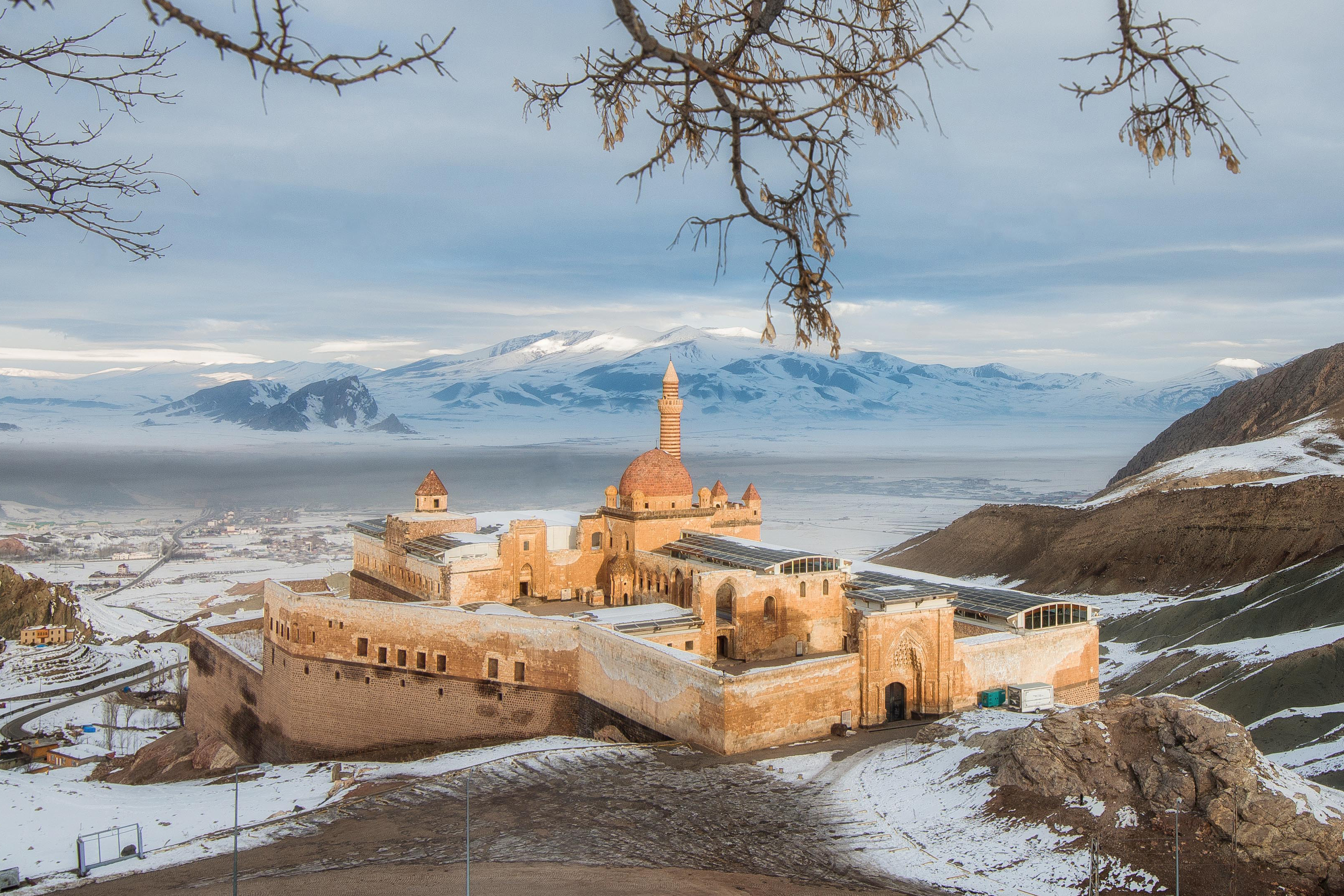 Ishak Pasha Palace