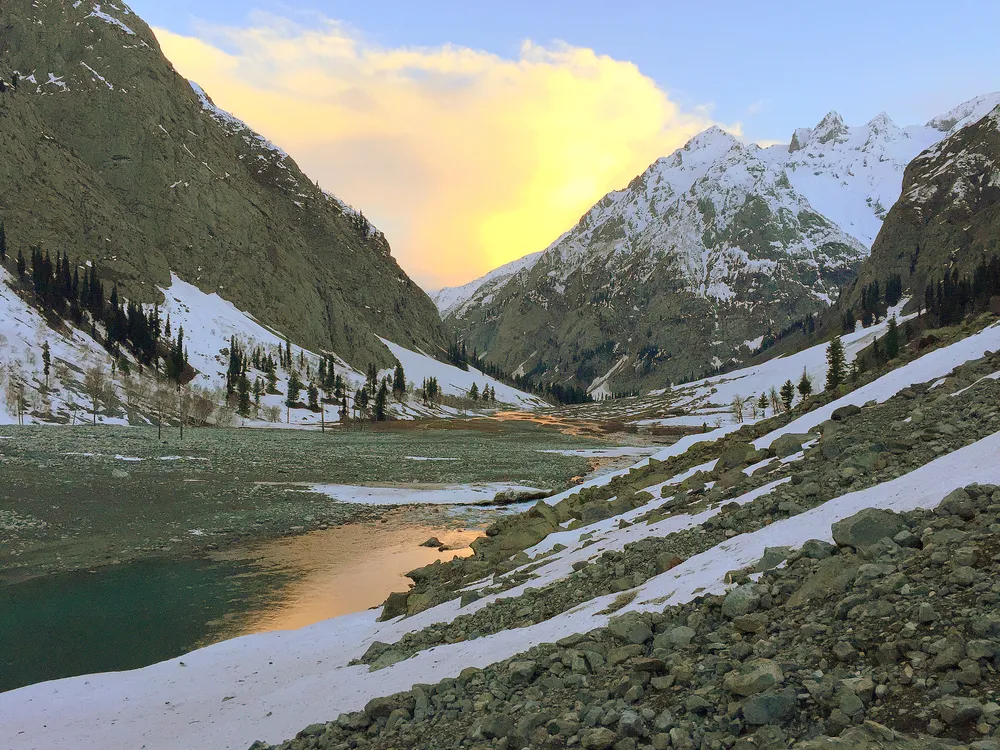 Lake Kharkhari