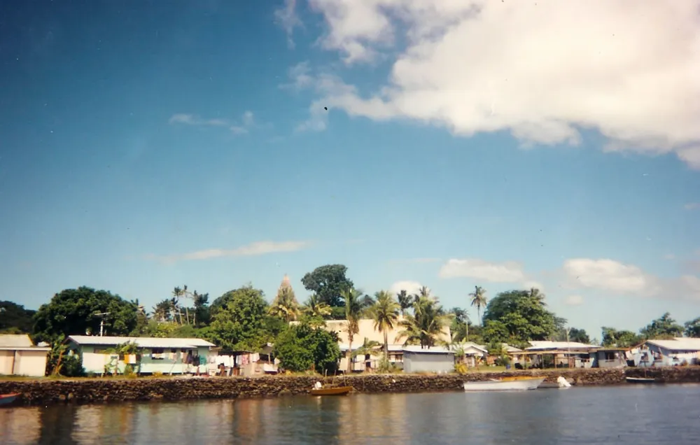 Bau