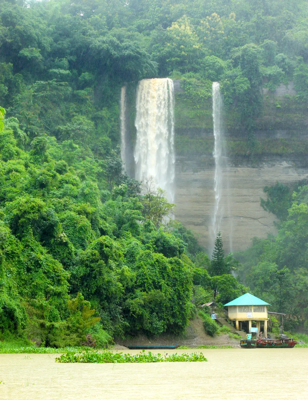 Shuvolong Waterfalls