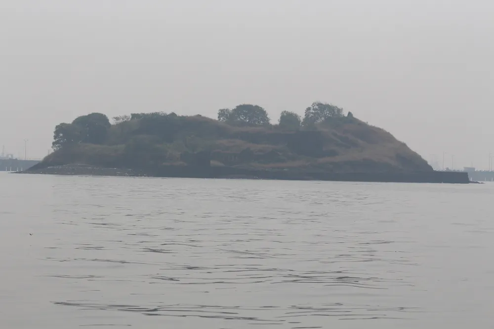 Cross Island