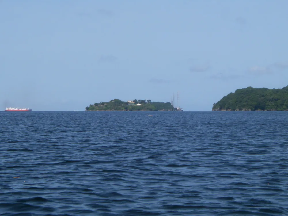 Carrera Island