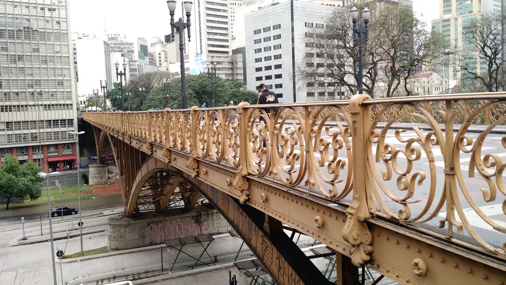 Santa Ifigênia Bridge