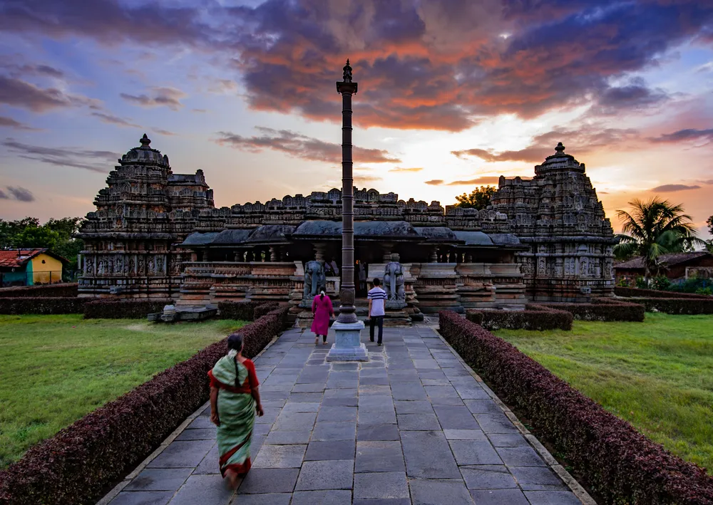 Veera Narayana Temple, Belavadi