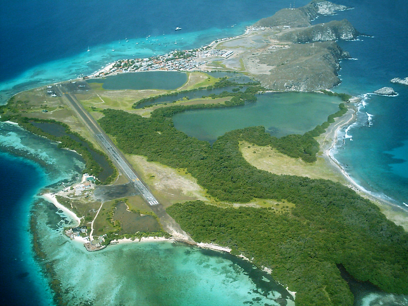 Archipiélago de Los Roques National Park