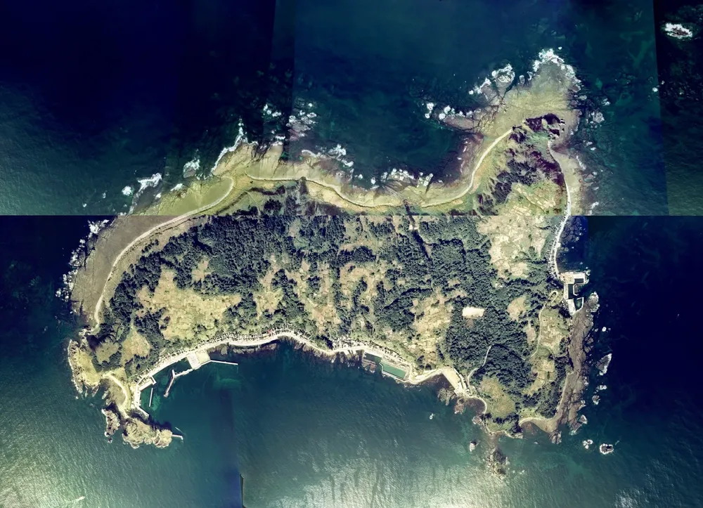 Tobishima
