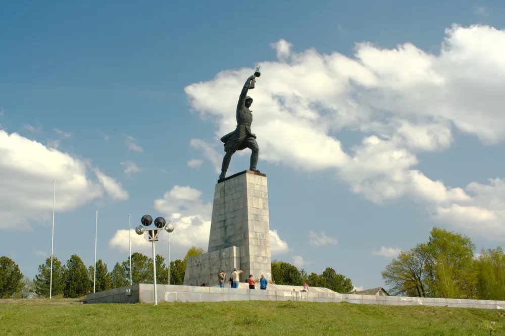 Peremilovo monument