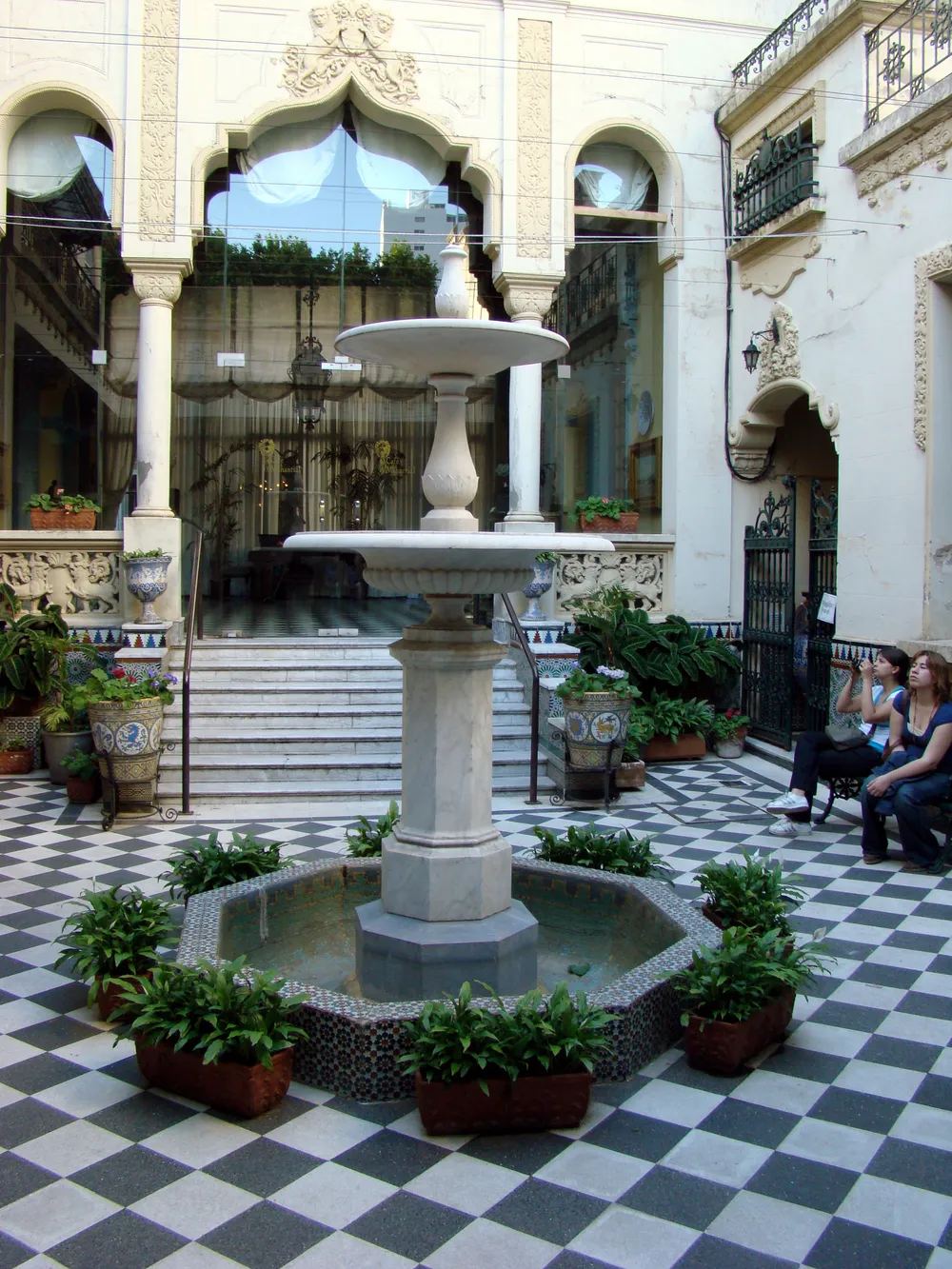 Firma y Odilo Estévez Municipal Decorative Art Museum