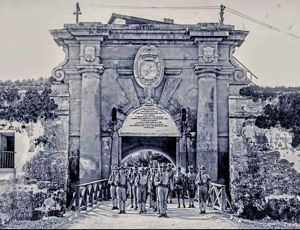 San Carlos de la Cabaña Fortress