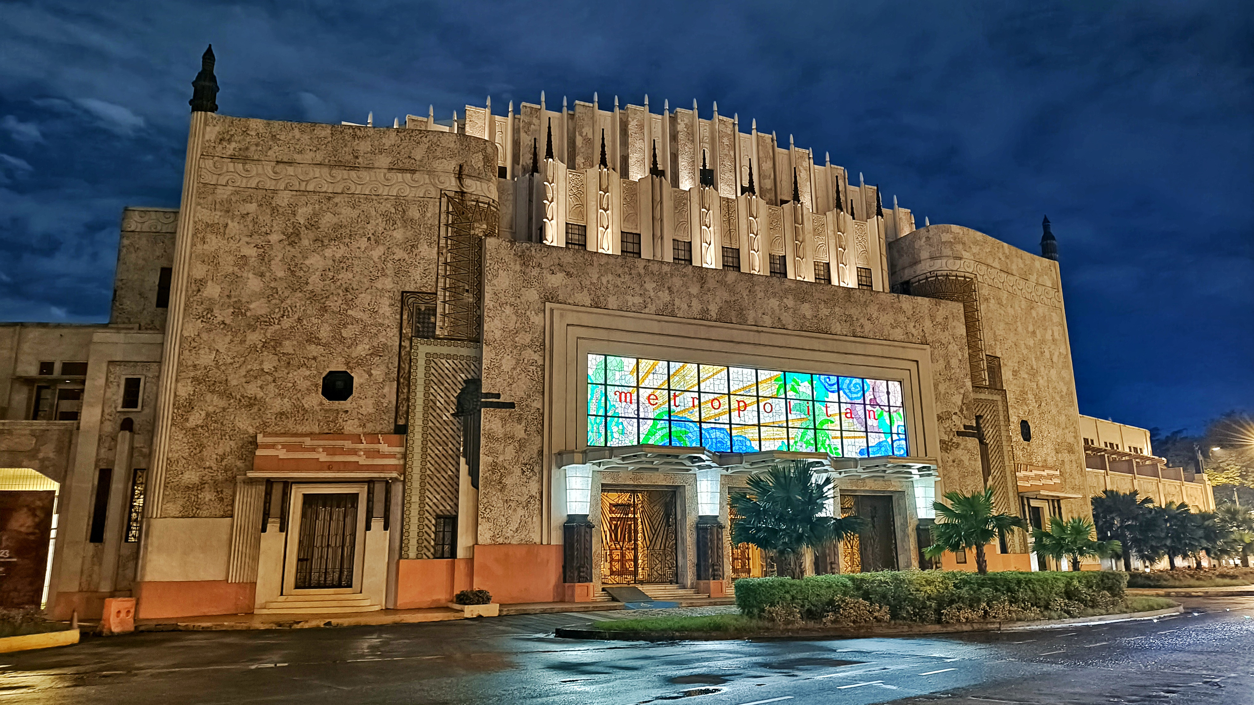 Manila Metropolitan Theatre