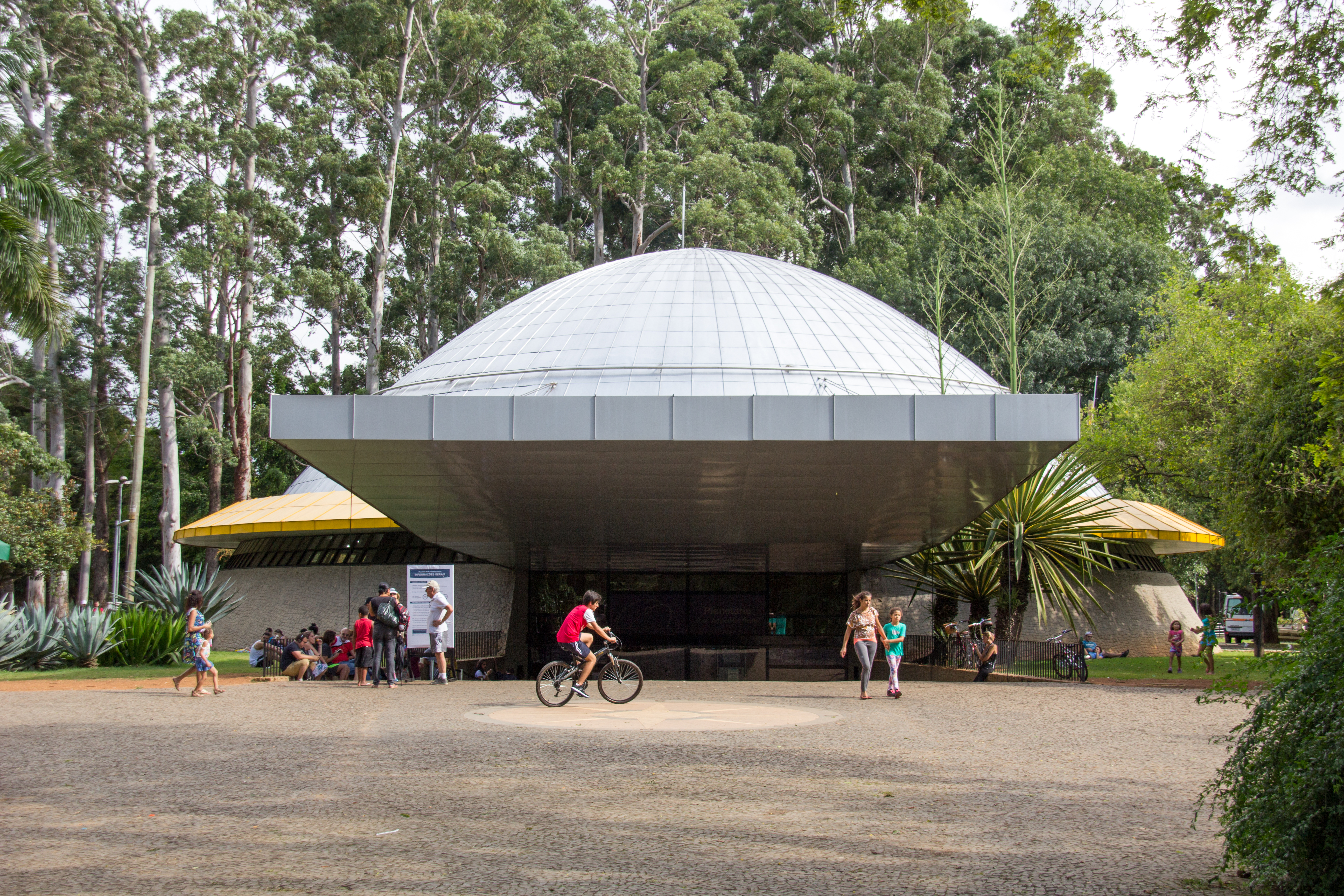 Professor Aristóteles Orsini Planetarium