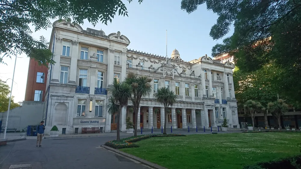 Queens' Building
