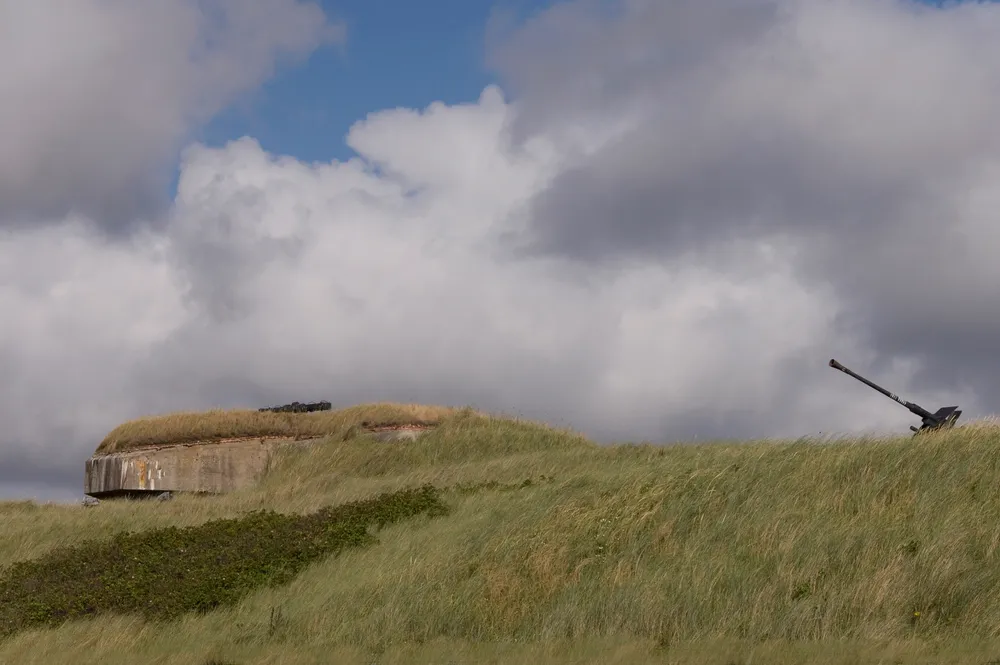 Provinciedomein Raversijde - Atlantikwall - Walraversijde - memoriaal prins Karel