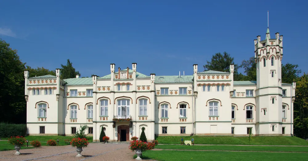 Paszkówka Palace