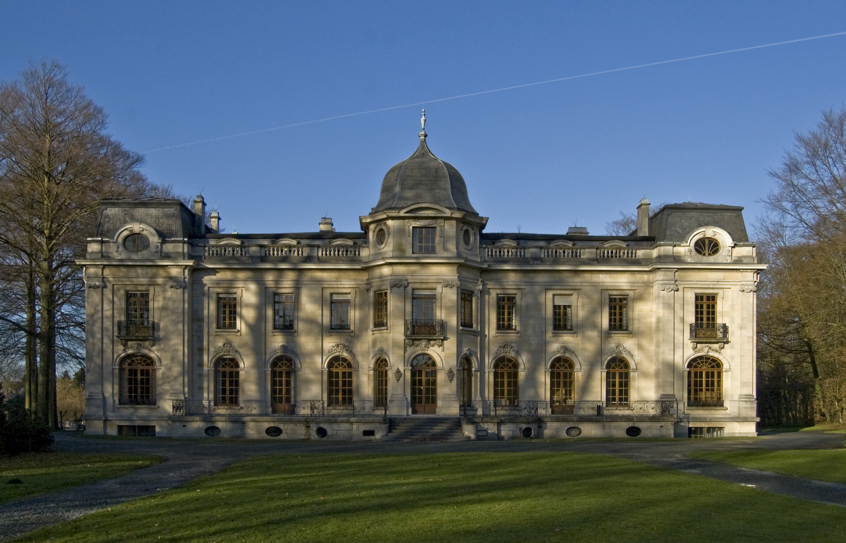 Enghien Castle