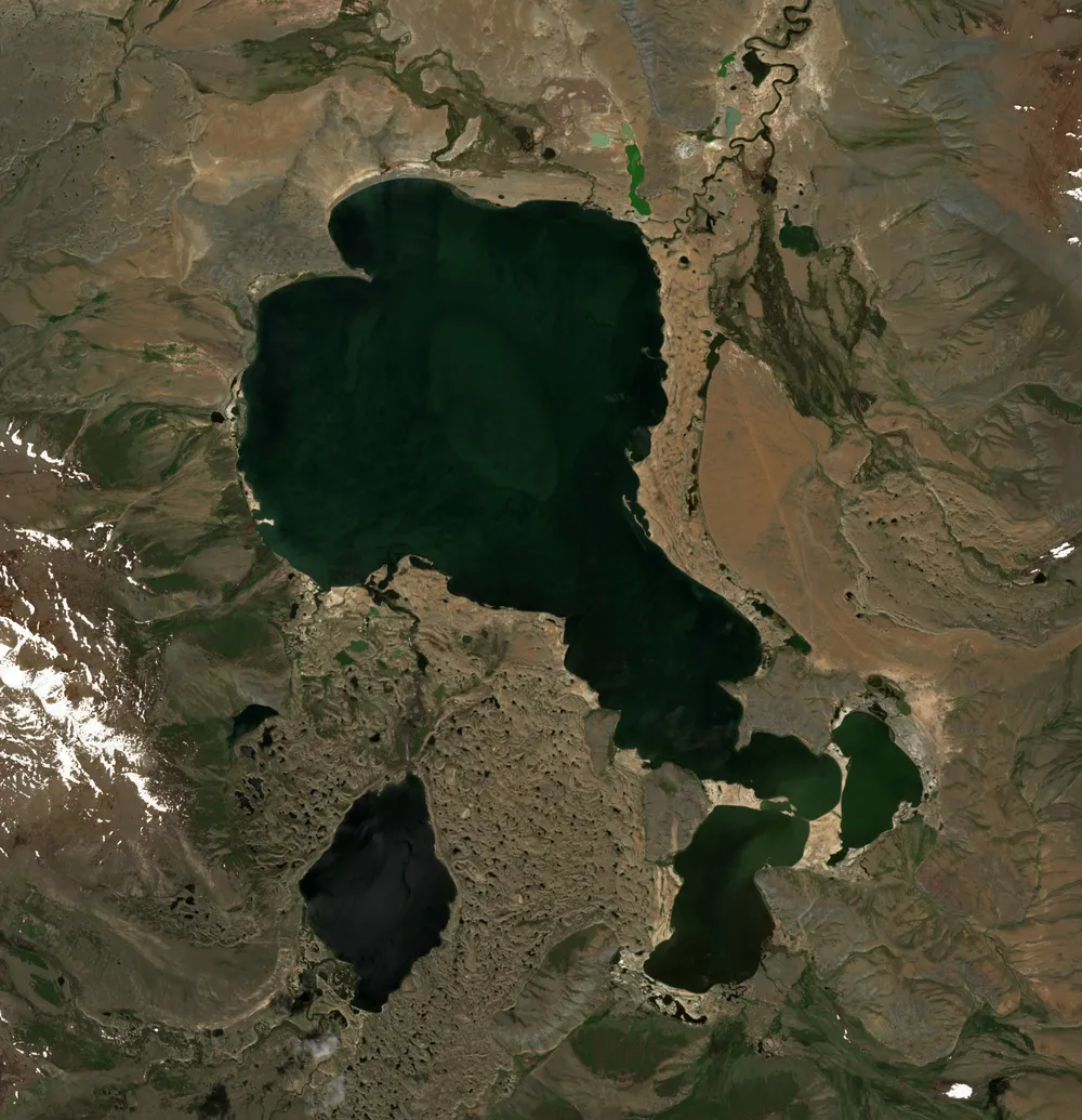 Dayan Lake