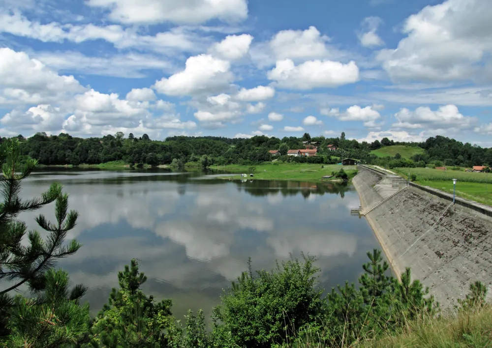 Drenova Lake