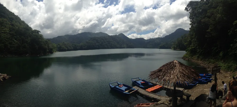 Lake Balinsasayao
