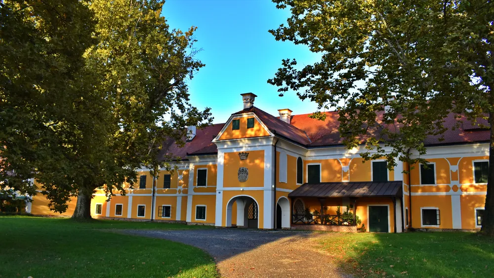 Veliki Bukovec Castle